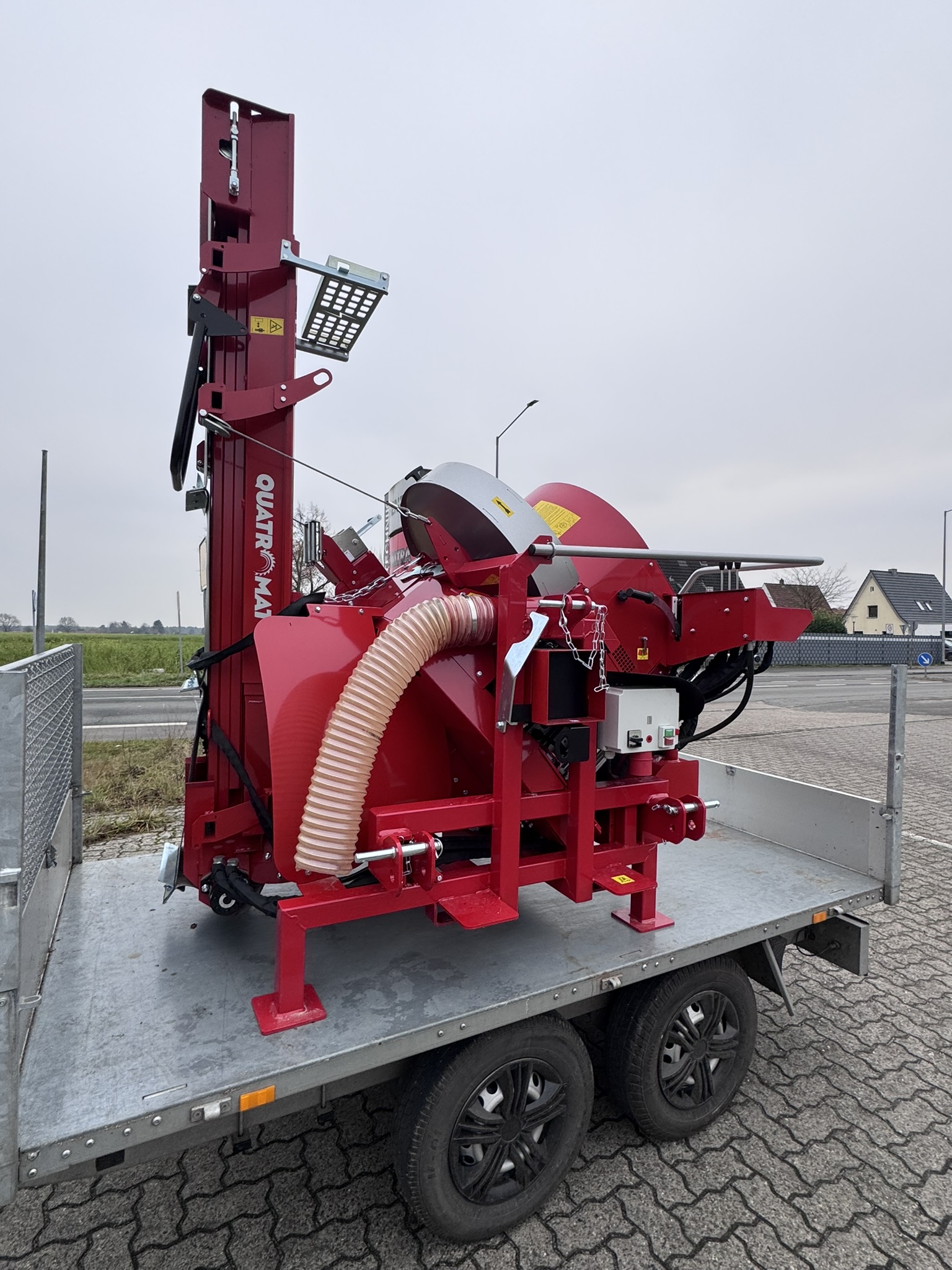 Trommelsäge beim Holzschnitt